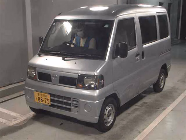 NISSAN CLIPPER
