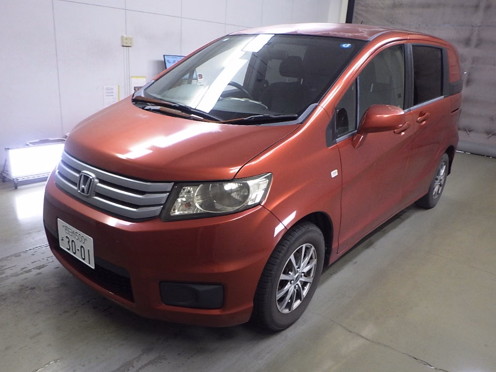 HONDA FREED SPIKE