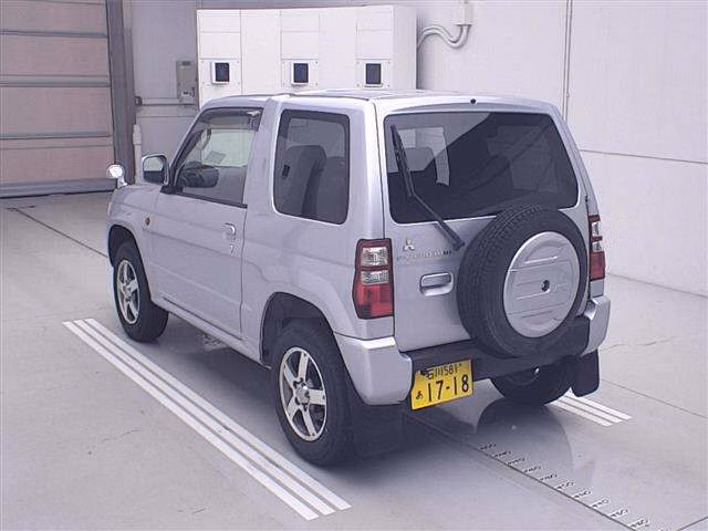 MITSUBISHI PAJERO MINI