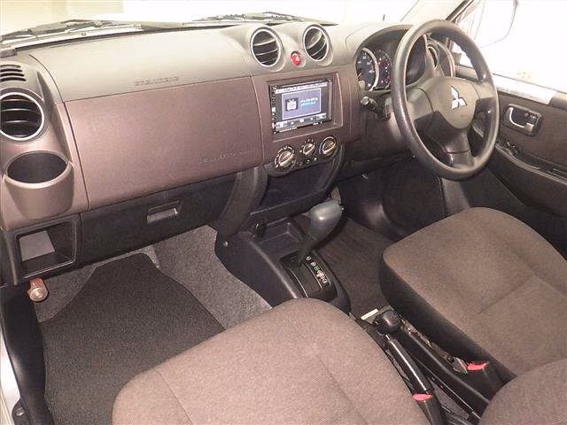 MITSUBISHI PAJERO MINI