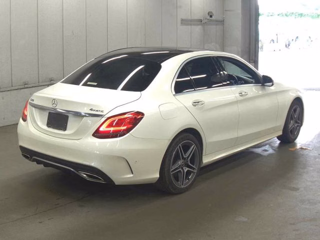 MERCEDES-BENZ C-CLASS
