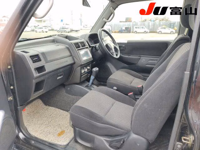 MITSUBISHI PAJERO MINI
