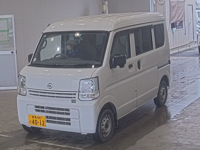 NISSAN NV100 CLIPPER