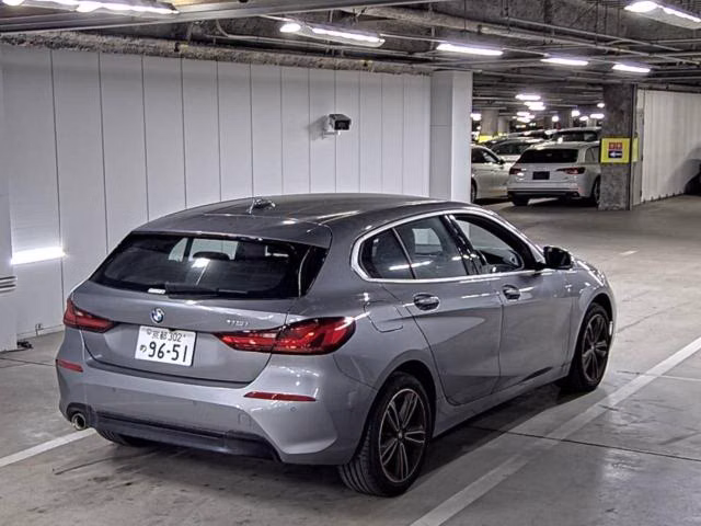 BMW 1-SERIES