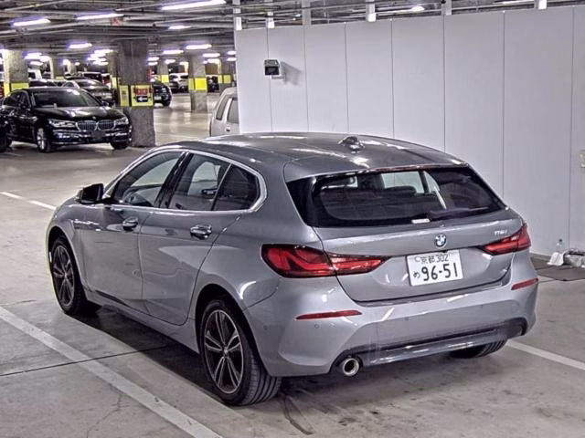 BMW 1-SERIES