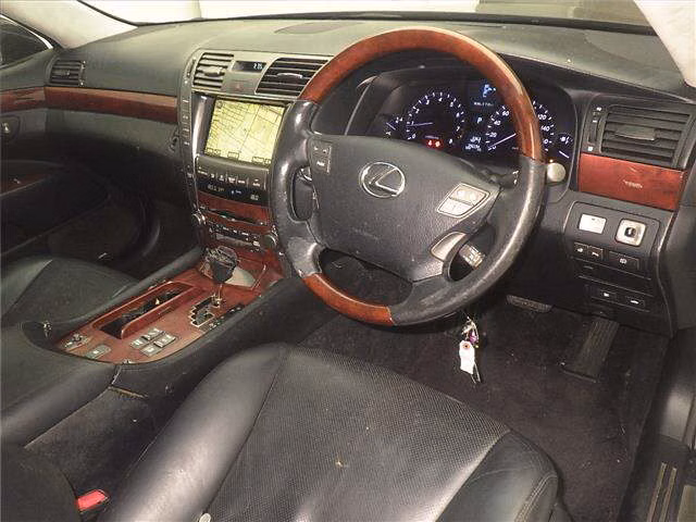LEXUS LS460