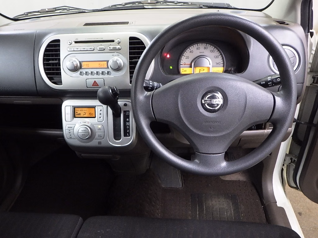 NISSAN MOCO