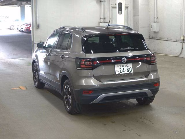 VOLKSWAGEN T-CROSS