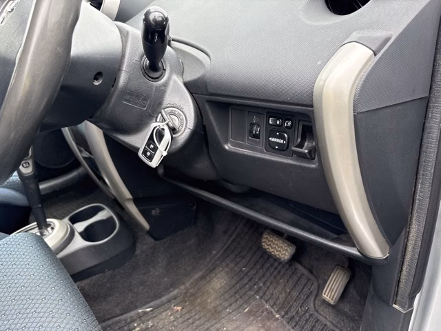 TOYOTA IST