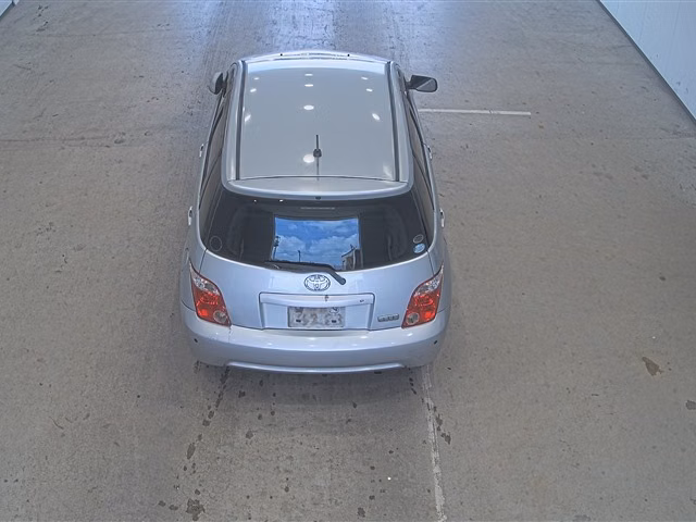 TOYOTA IST