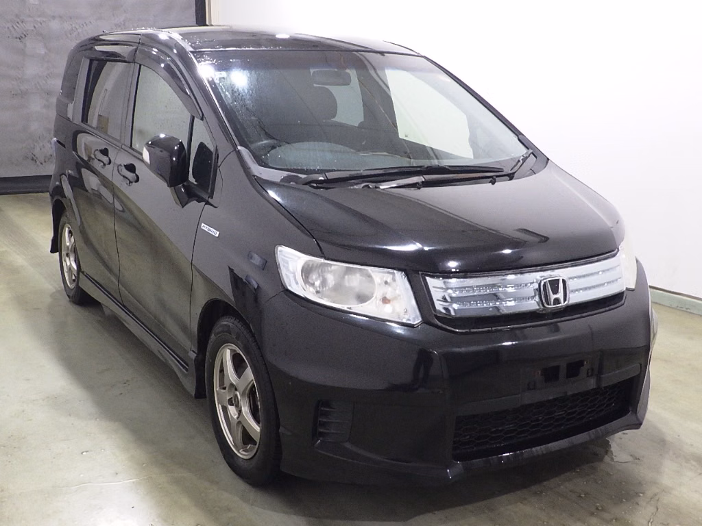 HONDA FREED SPIKE