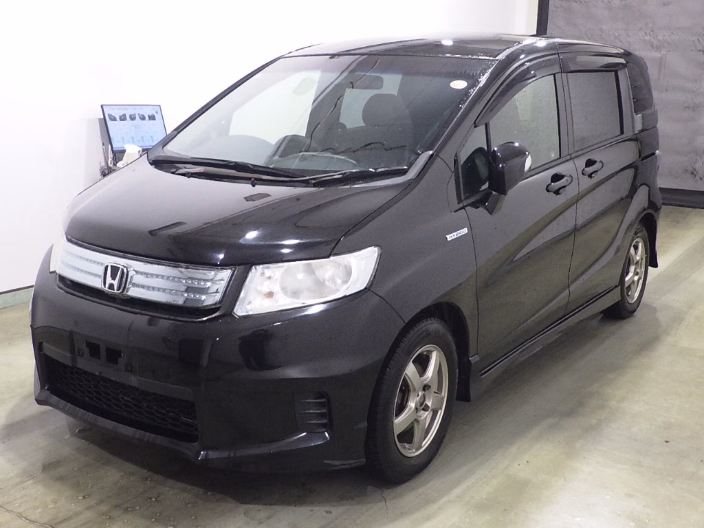 HONDA FREED SPIKE