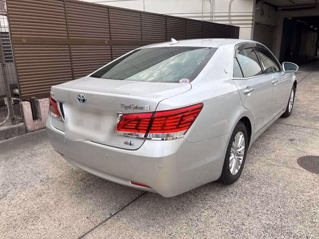 TOYOTA CROWN