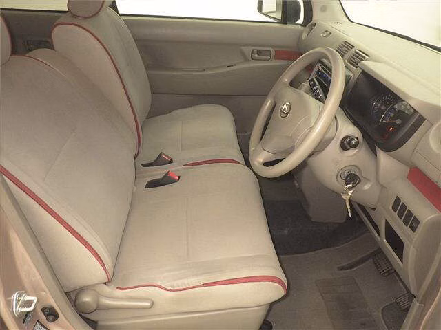DAIHATSU MOVE CONTE