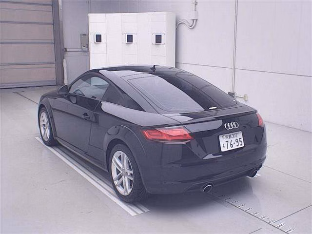 AUDI TT