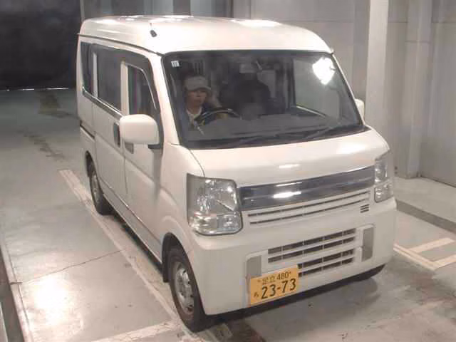 NISSAN NV100 CLIPPER