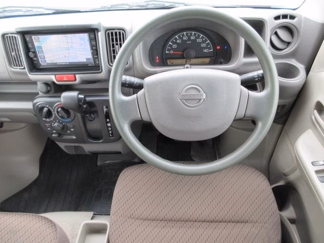NISSAN NV100 CLIPPER