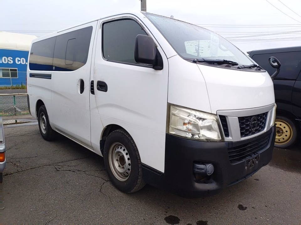 NISSAN NV350 CARAVAN