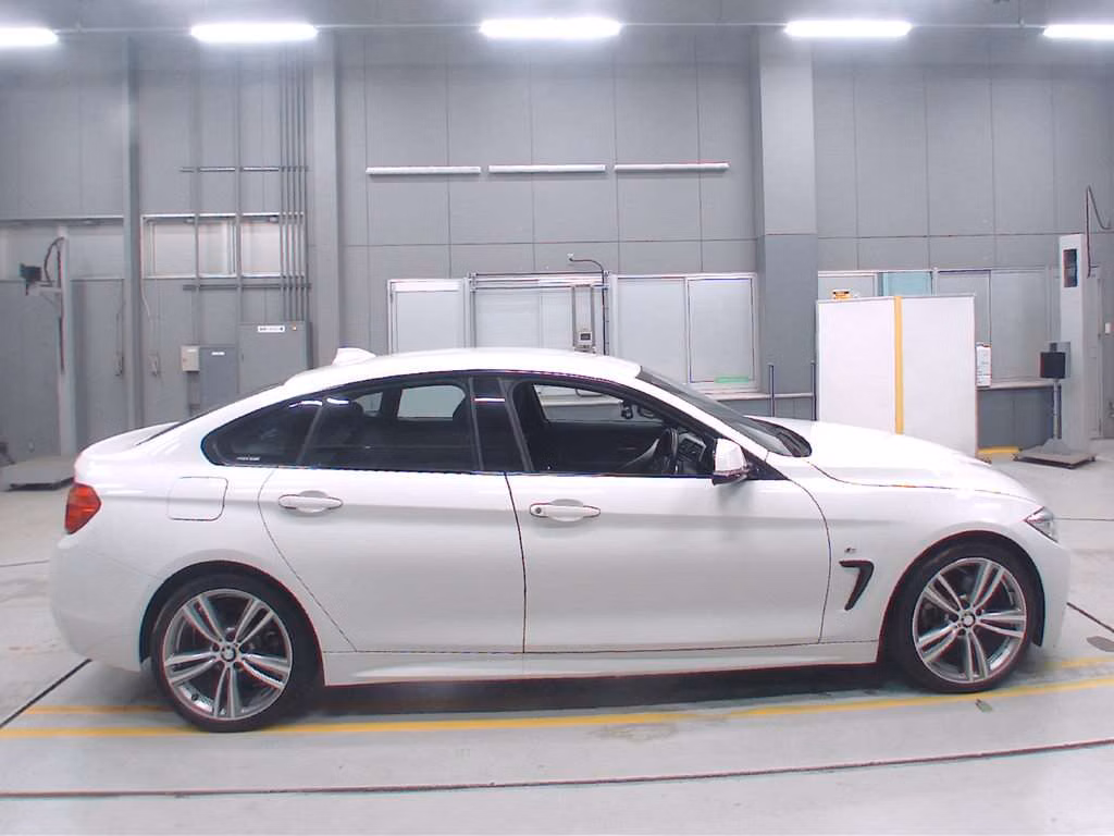 BMW 4-SERIES