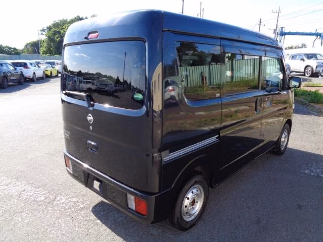 NISSAN NV100 CLIPPER