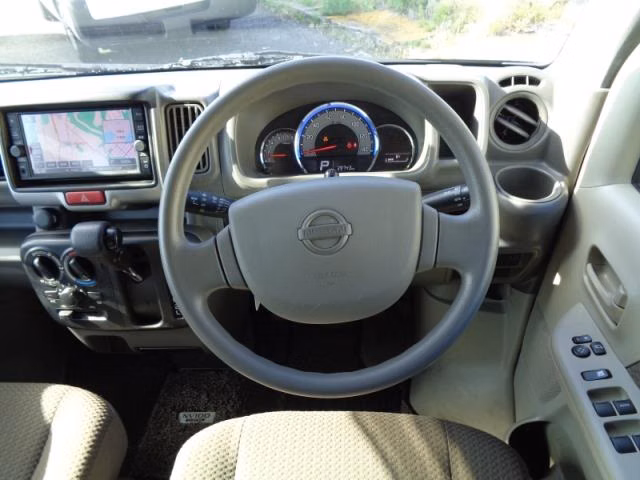 NISSAN NV100 CLIPPER