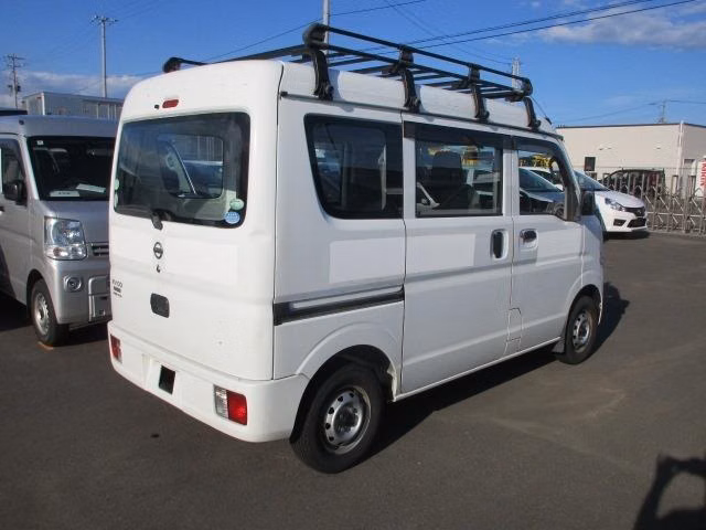 NISSAN NV100 CLIPPER