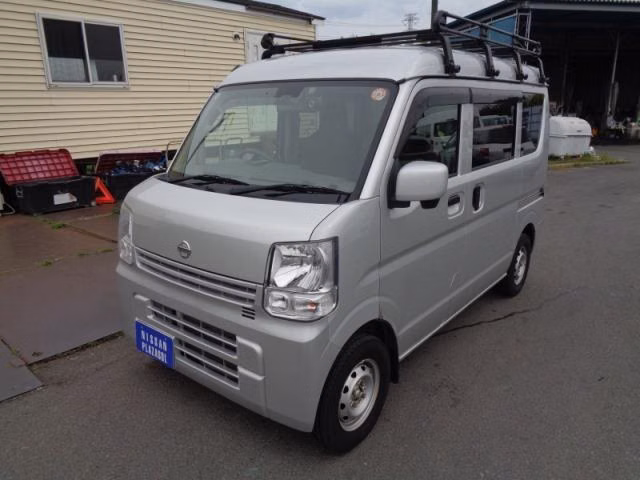 NISSAN NV100 CLIPPER
