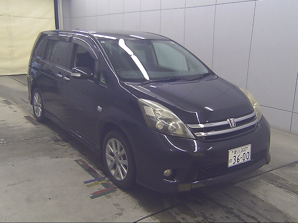 TOYOTA ISIS