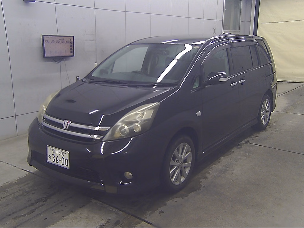 TOYOTA ISIS