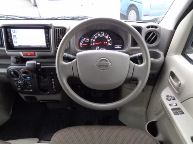 NISSAN NV100 CLIPPER