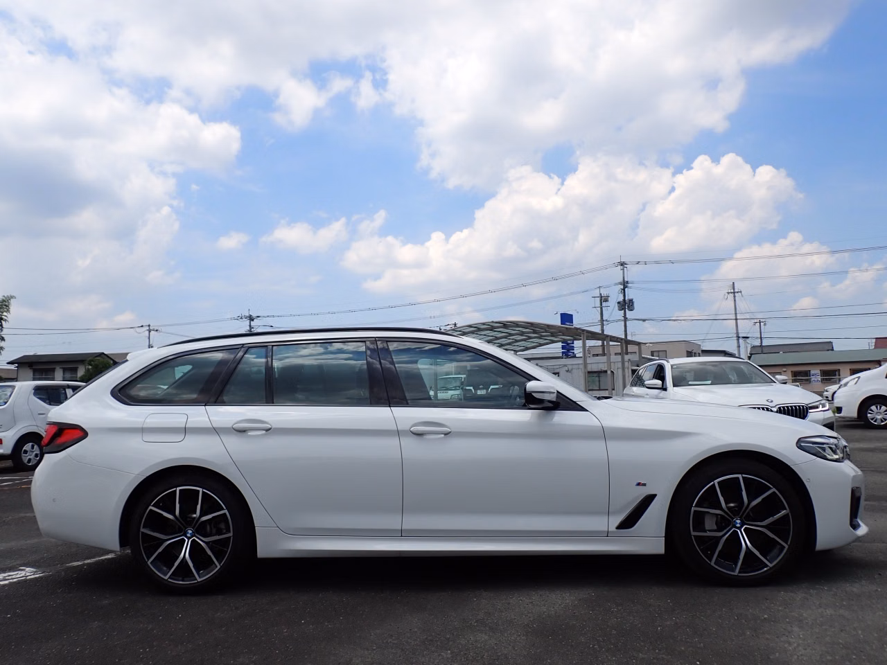 BMW 5-SERIES
