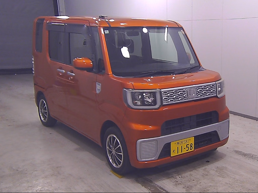 DAIHATSU WAKE