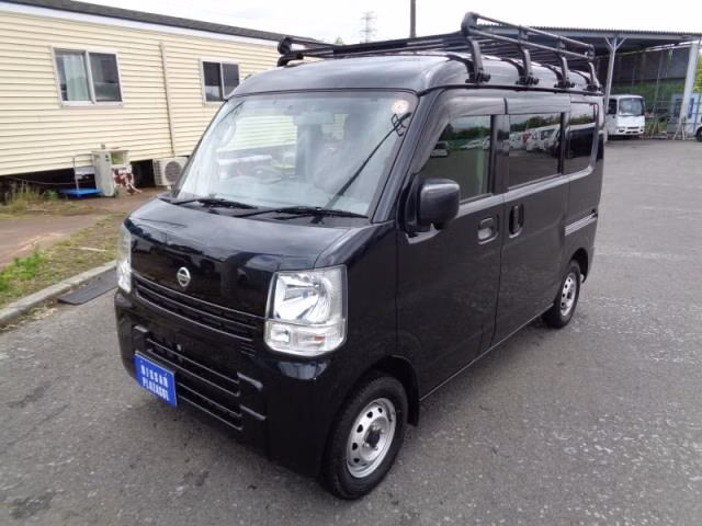 NISSAN NV100 CLIPPER