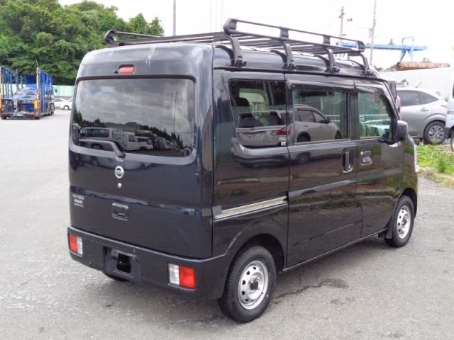 NISSAN NV100 CLIPPER
