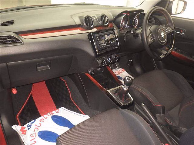 SUZUKI SWIFT