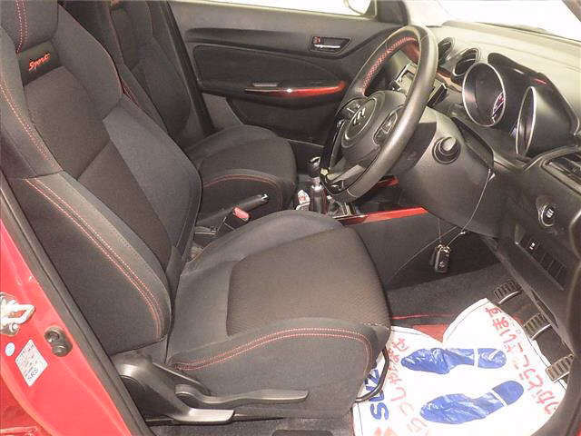 SUZUKI SWIFT
