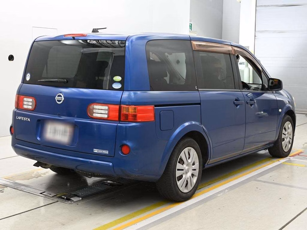 NISSAN LAFESTA