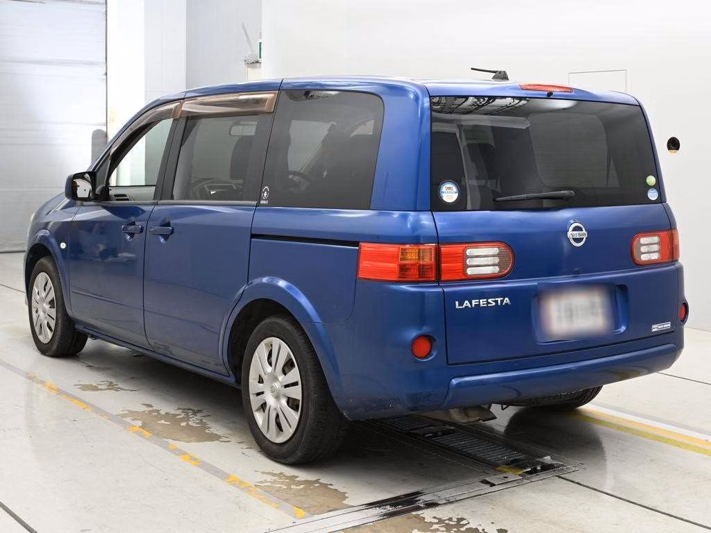 NISSAN LAFESTA