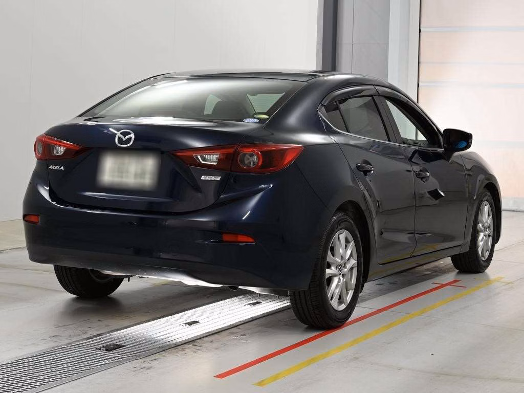MAZDA AXELA