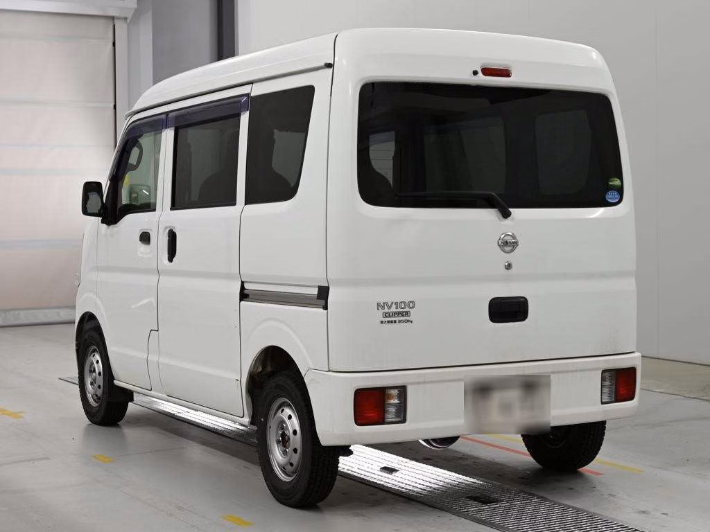NISSAN NV100 CLIPPER