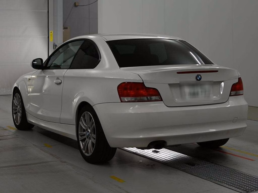 BMW 1-SERIES