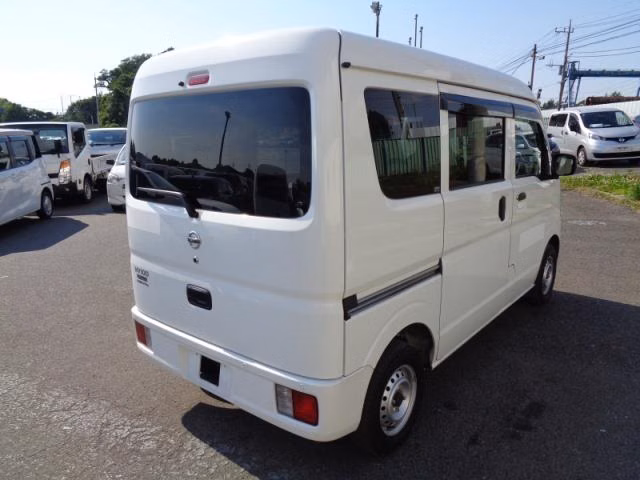 NISSAN NV100 CLIPPER