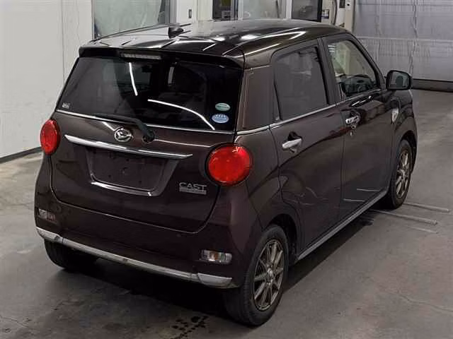 DAIHATSU CAST