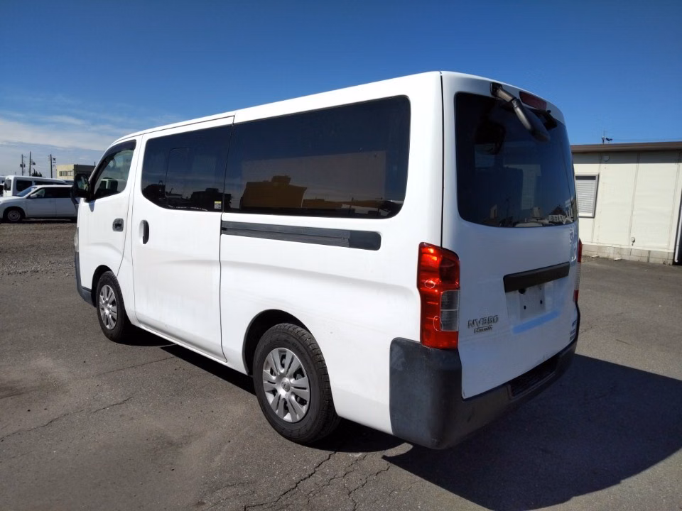NISSAN NV350 CARAVAN