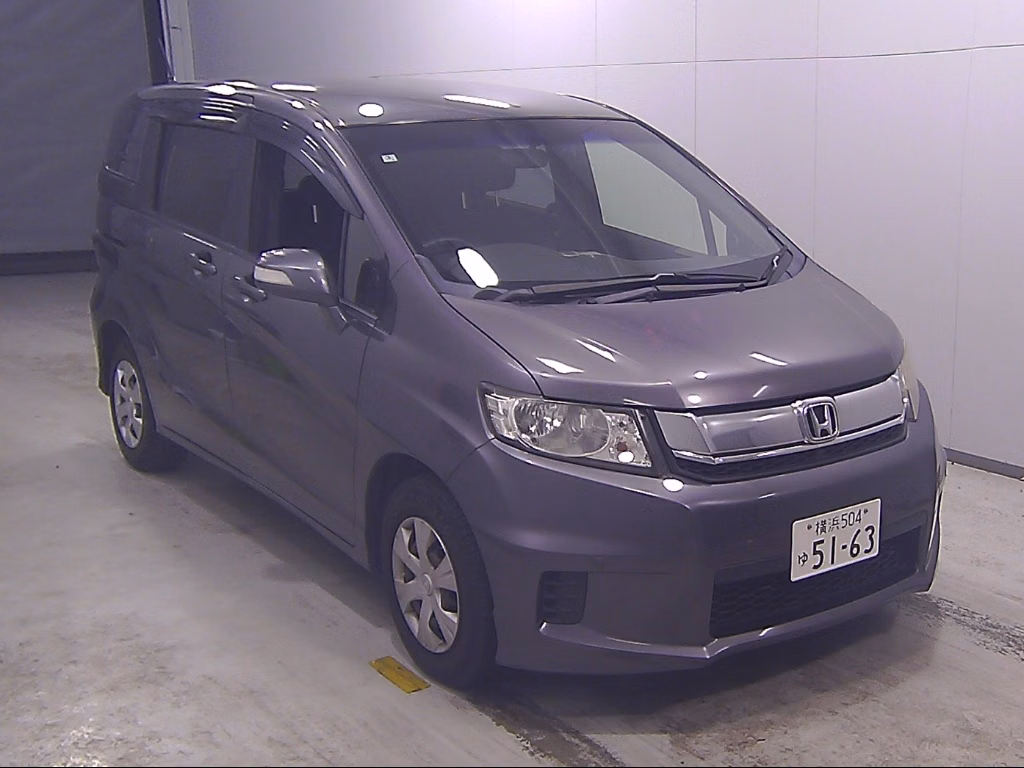 HONDA FREED SPIKE