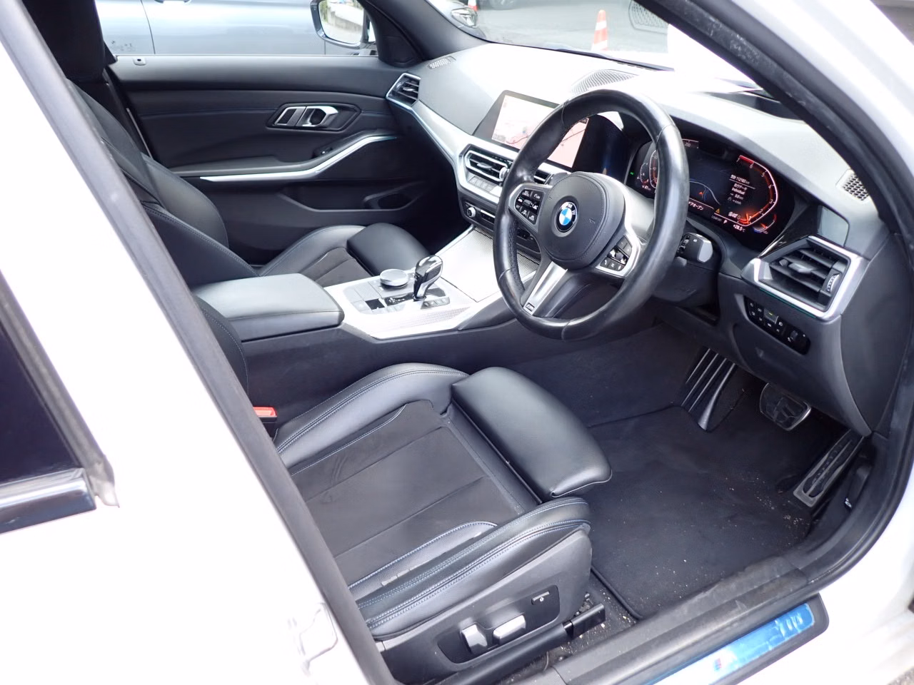 BMW 3-SERIES