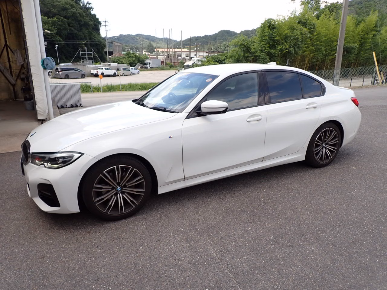 BMW 3-SERIES