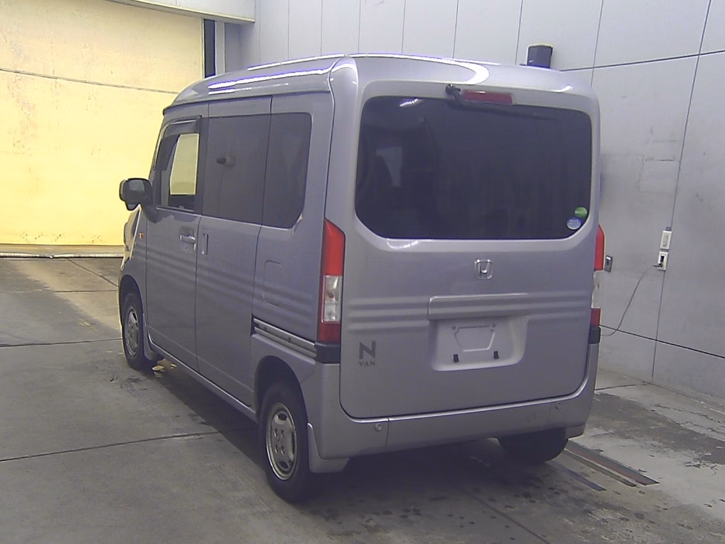 HONDA N-VAN
