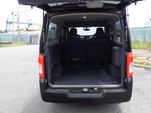 NISSAN NV350 CARAVAN