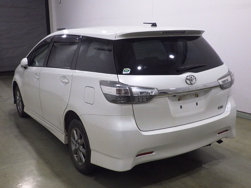 TOYOTA WISH